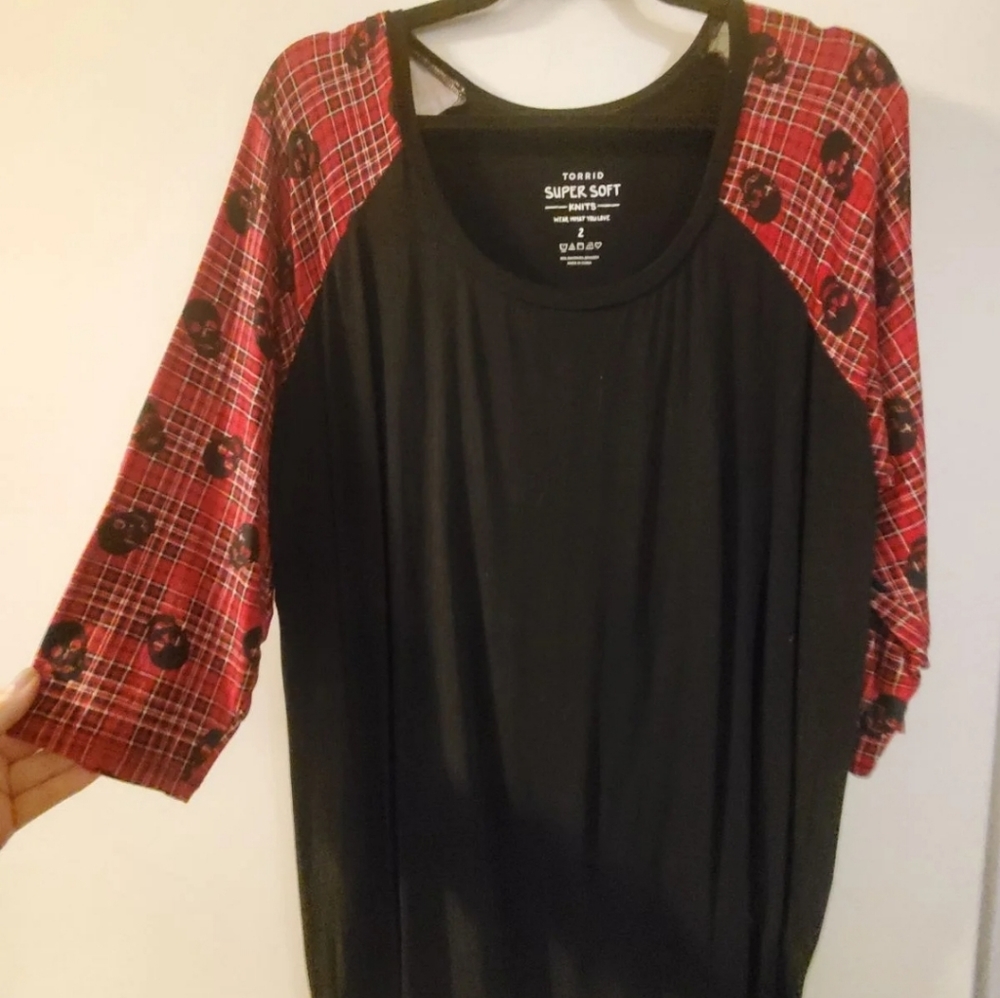 Torrid super soft size 2 blouse